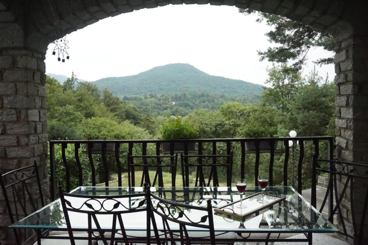 Cunardo Al Picchio Verde A.P.S. Bed & Breakfast エクステリア 写真
