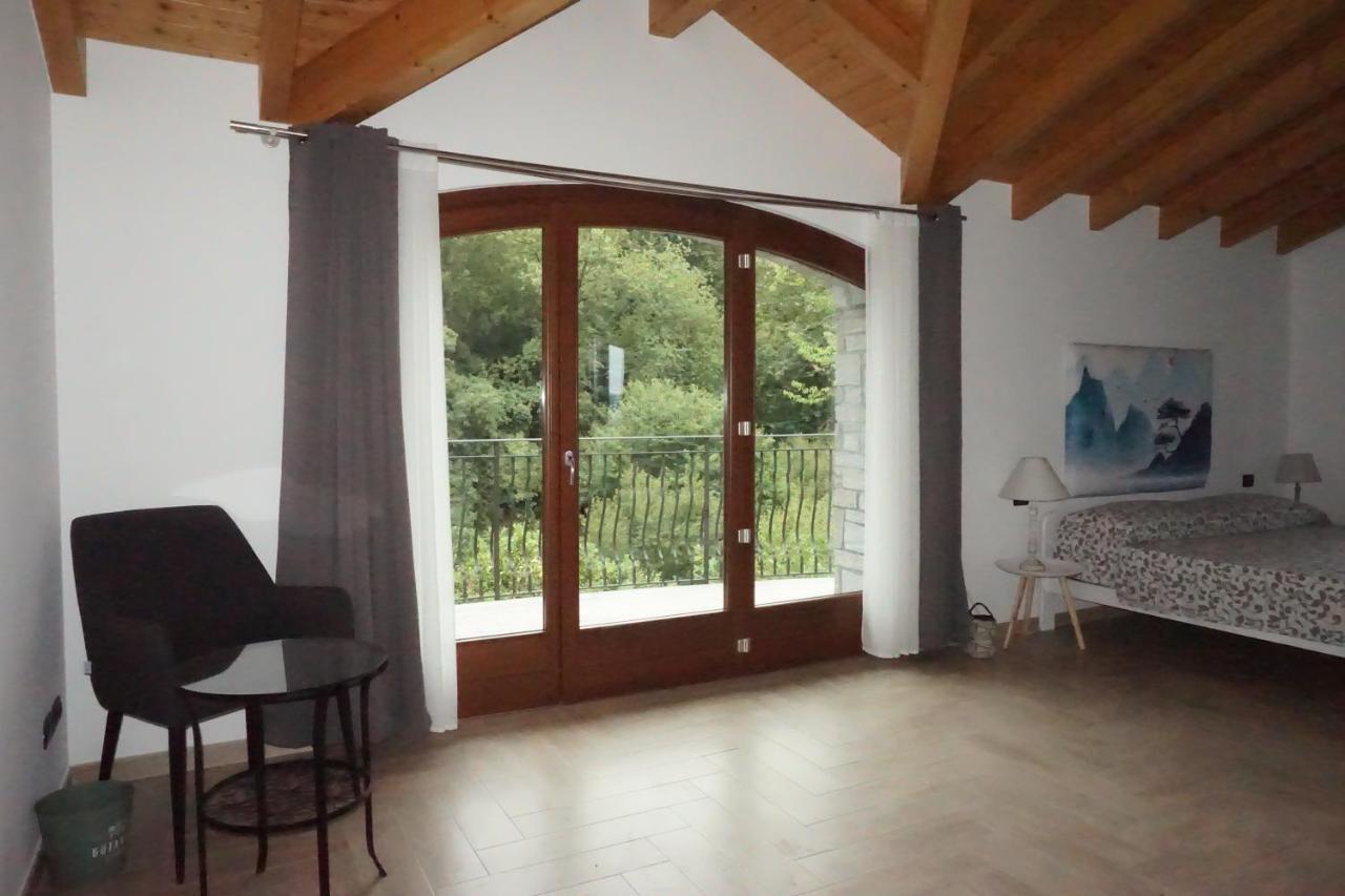 Cunardo Al Picchio Verde A.P.S. Bed & Breakfast エクステリア 写真