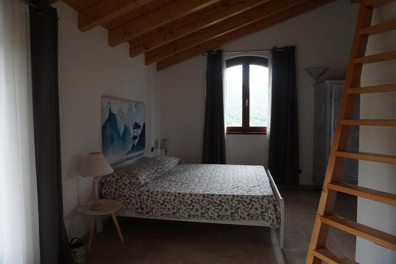 Cunardo Al Picchio Verde A.P.S. Bed & Breakfast エクステリア 写真